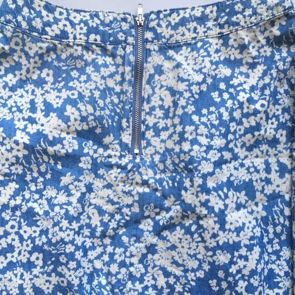 Blue floral skirt - Picture 3 of 3